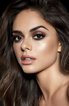 Flawless Faces: Your Guide to Achieving Stunning Looks through Makeup